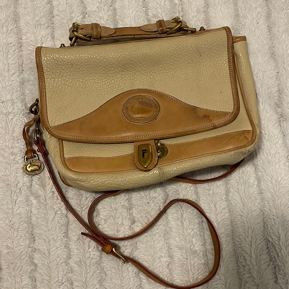Very Well Loved VINTAGE Dooney & Bourke